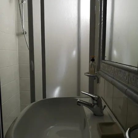 فندق مبيت وإفطار Casa Mirella *